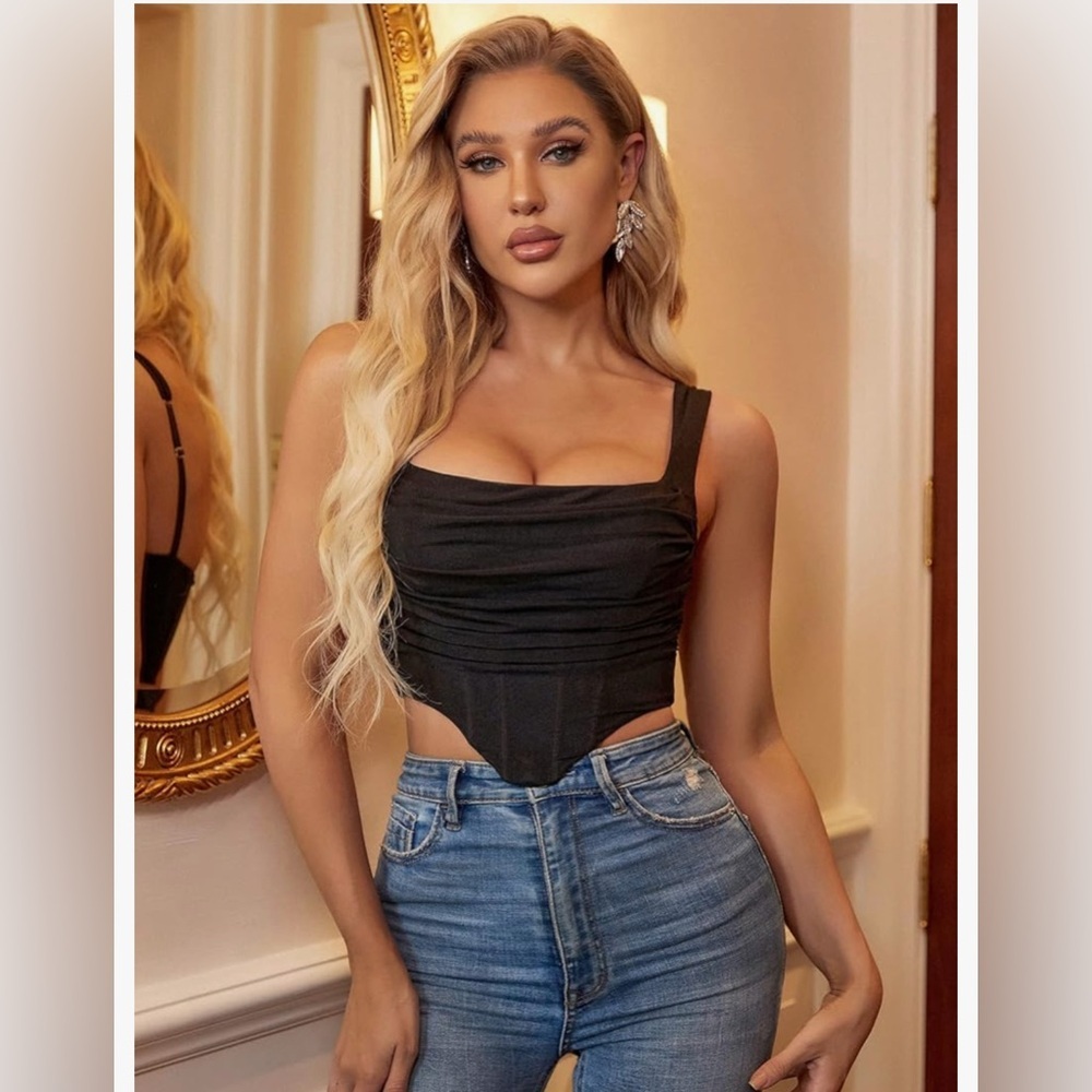 Elegant Black Crop Top - Picture 2 of 9